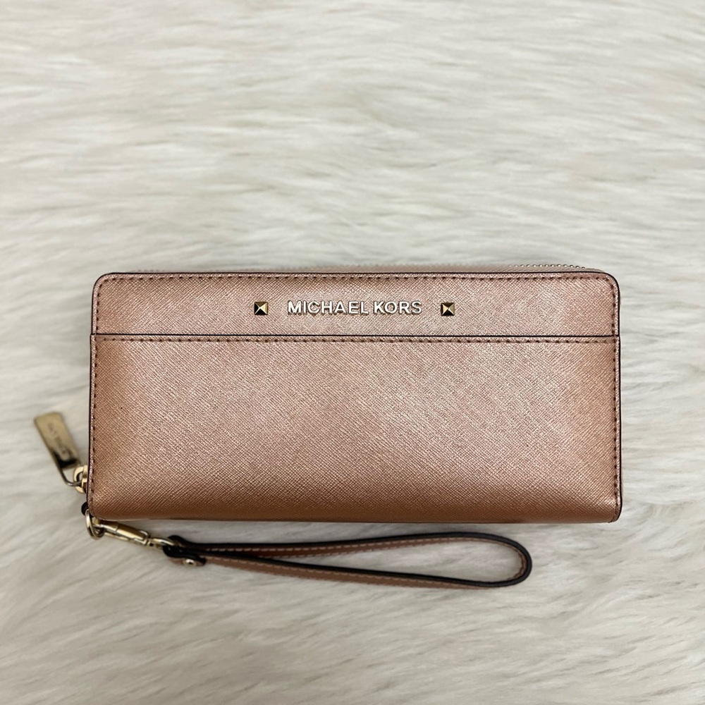 MICHAEL KORS - ROSE GOLD LEATHER LONG ZIP WALLET - Picture 2 of 12